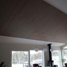 Ribbon-Wood Walnut in plafond